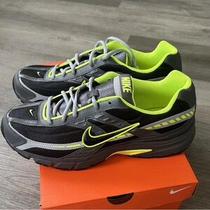 Nike Initiator Running Shoes size 11 Black Volt Grey
